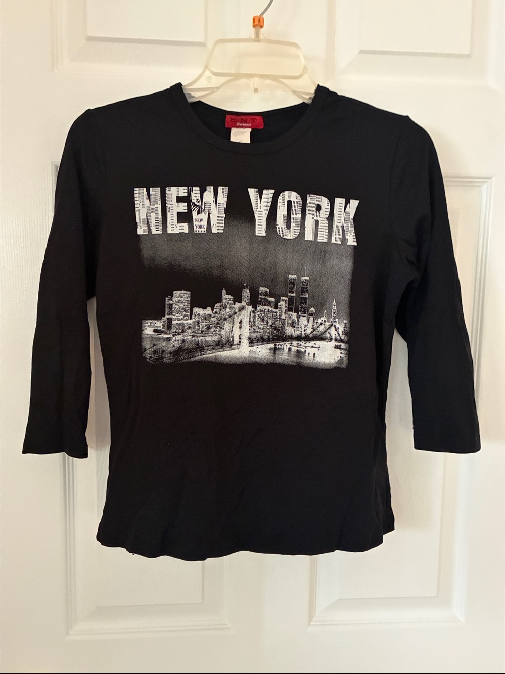 VINTAGE ENT NEW YORK GRAPHIC TOP SZ L 100% NYLON
